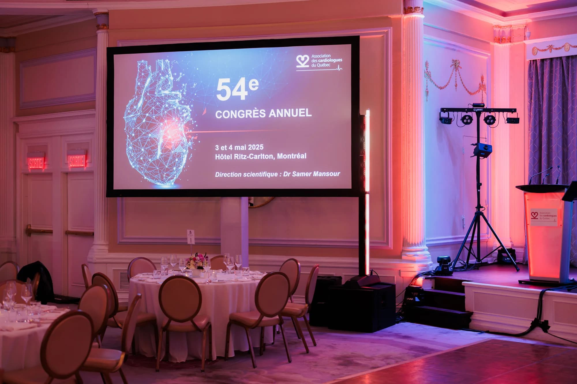 Association des Cardiologues — Congres - 54e screen over the set room