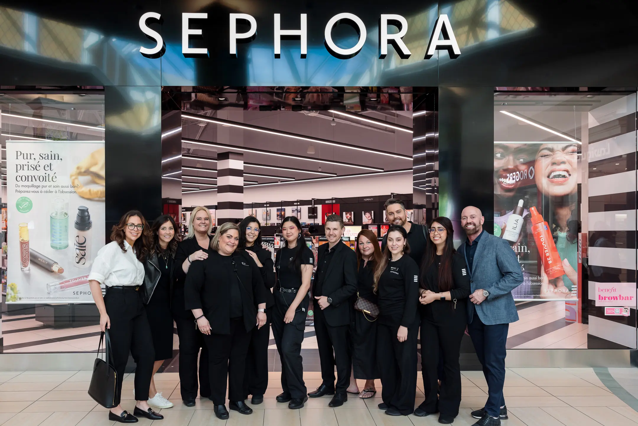 Corporate Headshots, Sephora - the store team under the sign, the GM visit