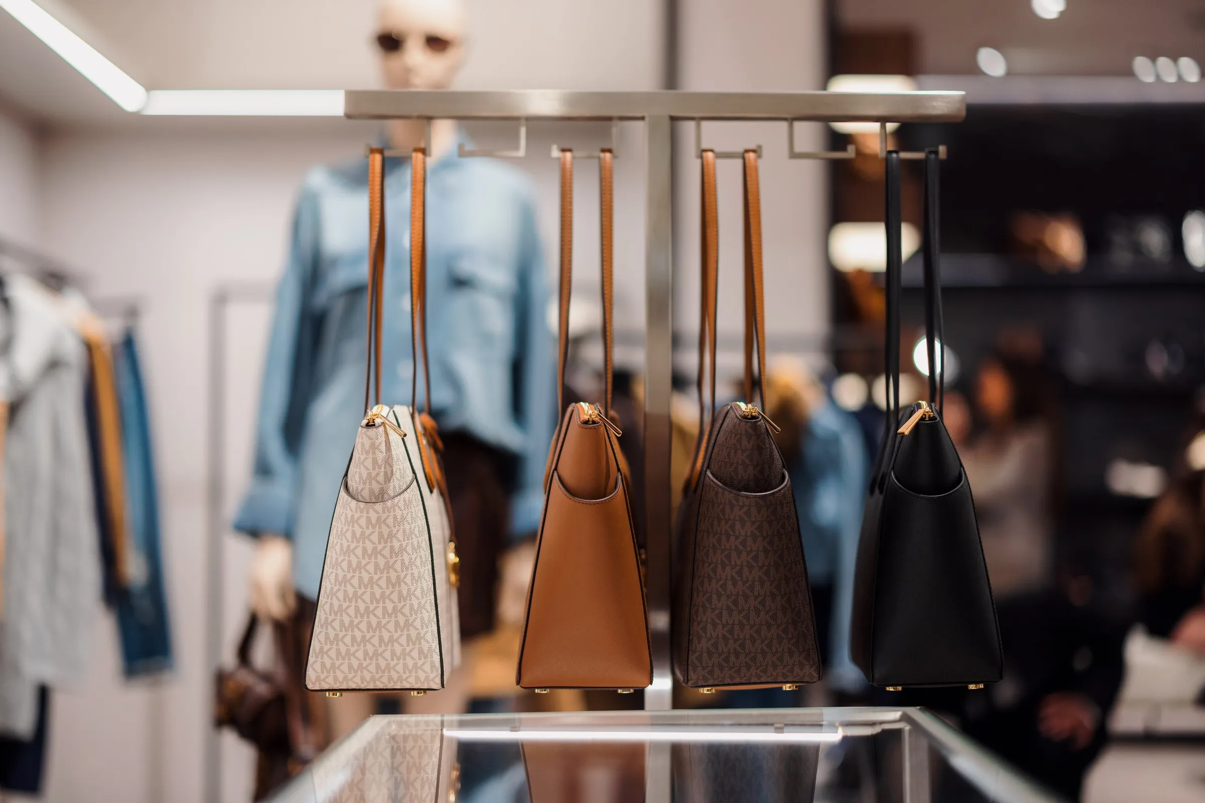 Michael Kors x Elle Québec — NICOLAS+ABOU-+091924+Michael+Kors-+3C9A1551